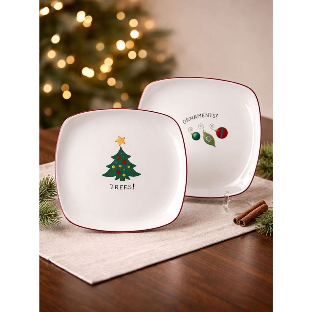 EUC Fitz and Floyd Set of 2 Happy Holidays Luncheon Plate Trees & Ornaments